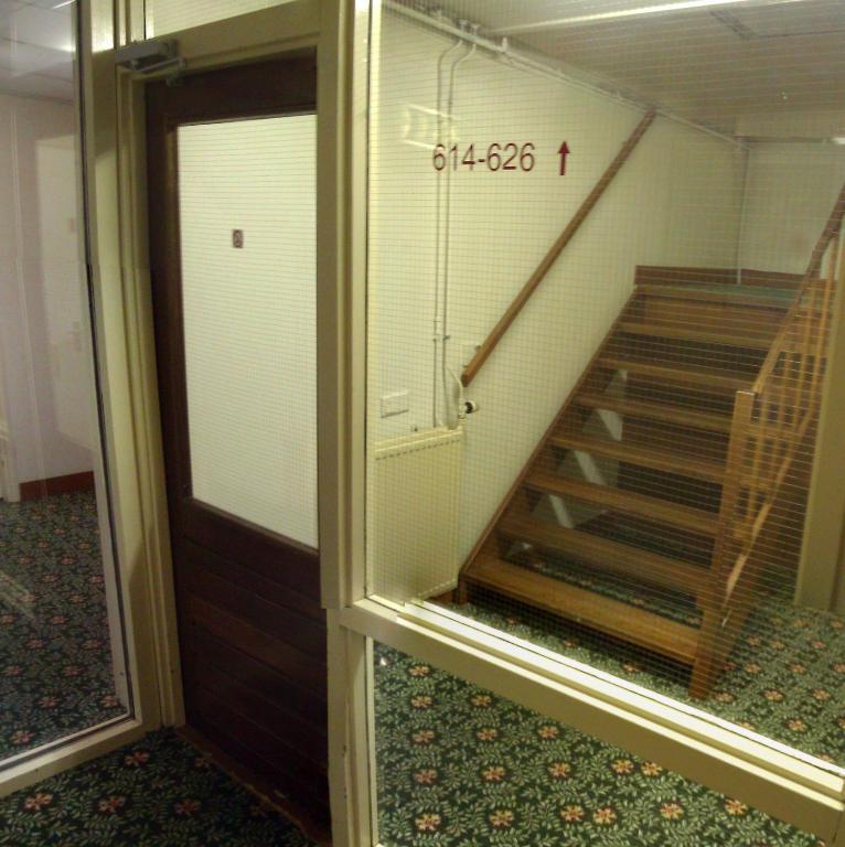 Budget Hostel Bargain Toko Amsterdam Eksteriør billede