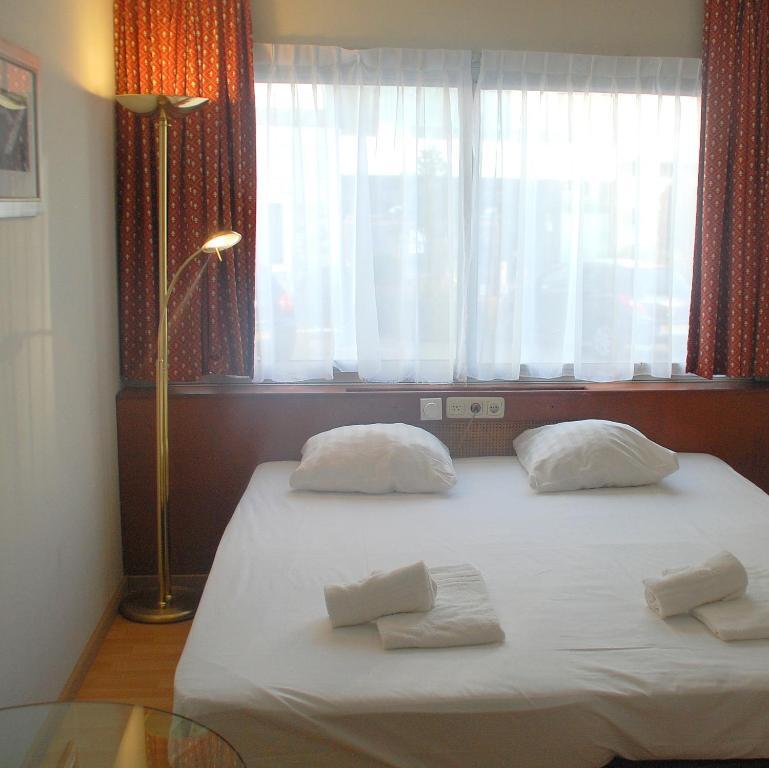 Budget Hostel Bargain Toko Amsterdam Værelse billede